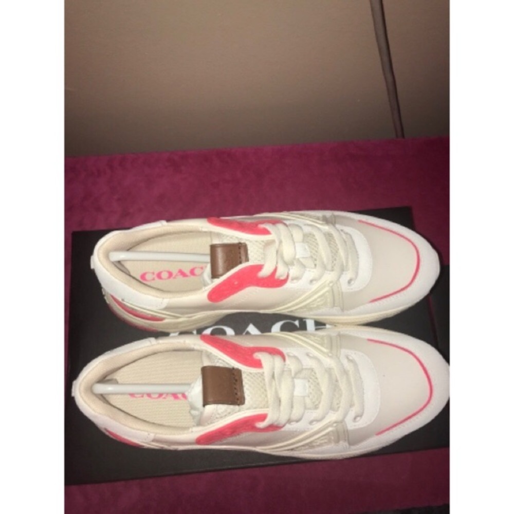 🦋HP🦋 Coach C143 Runner Shoes - Picture 4 of 16